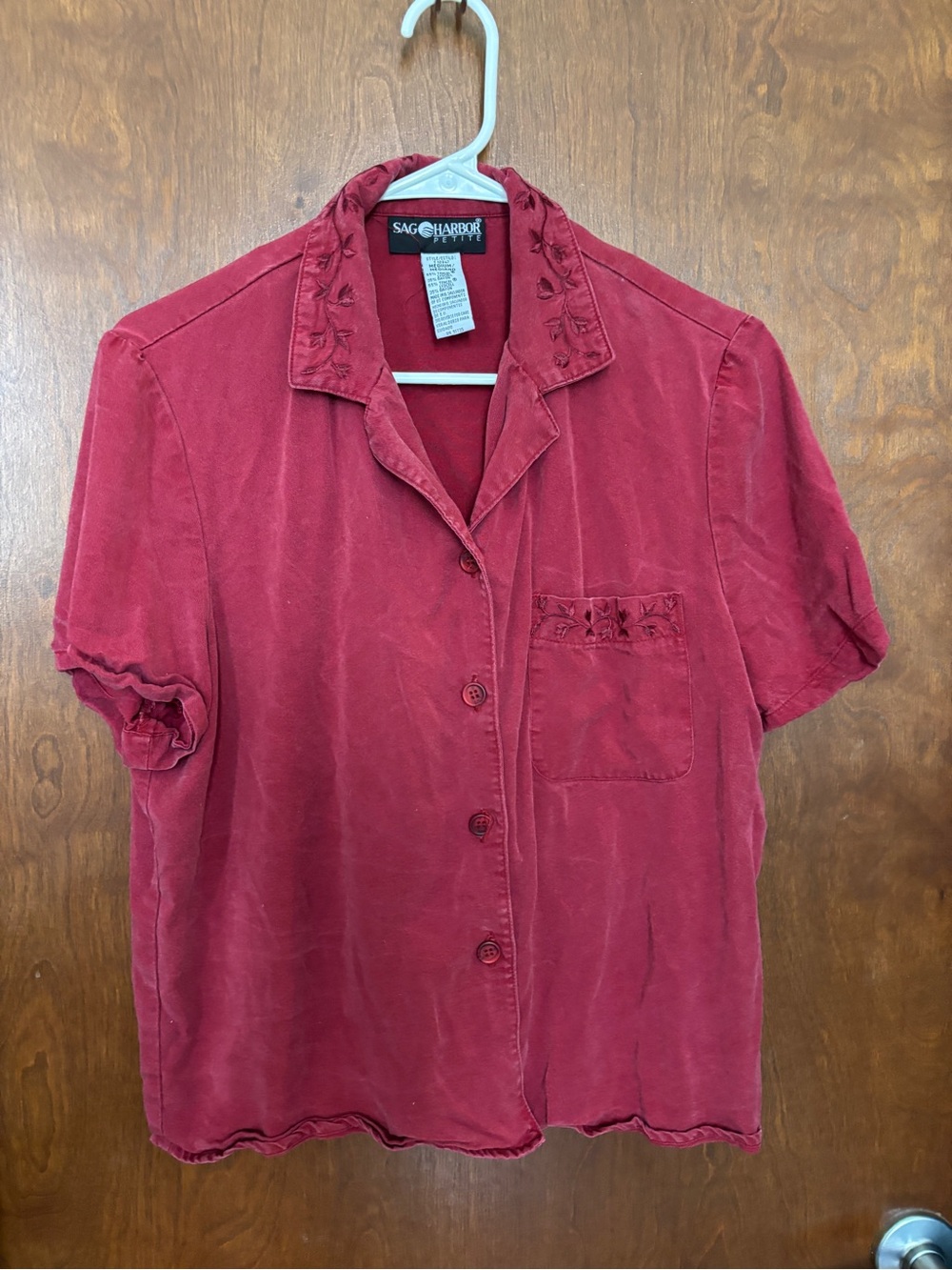 Vintage Sag Harbor Men’s Short-Sleeve Red Button-Up Shirt
